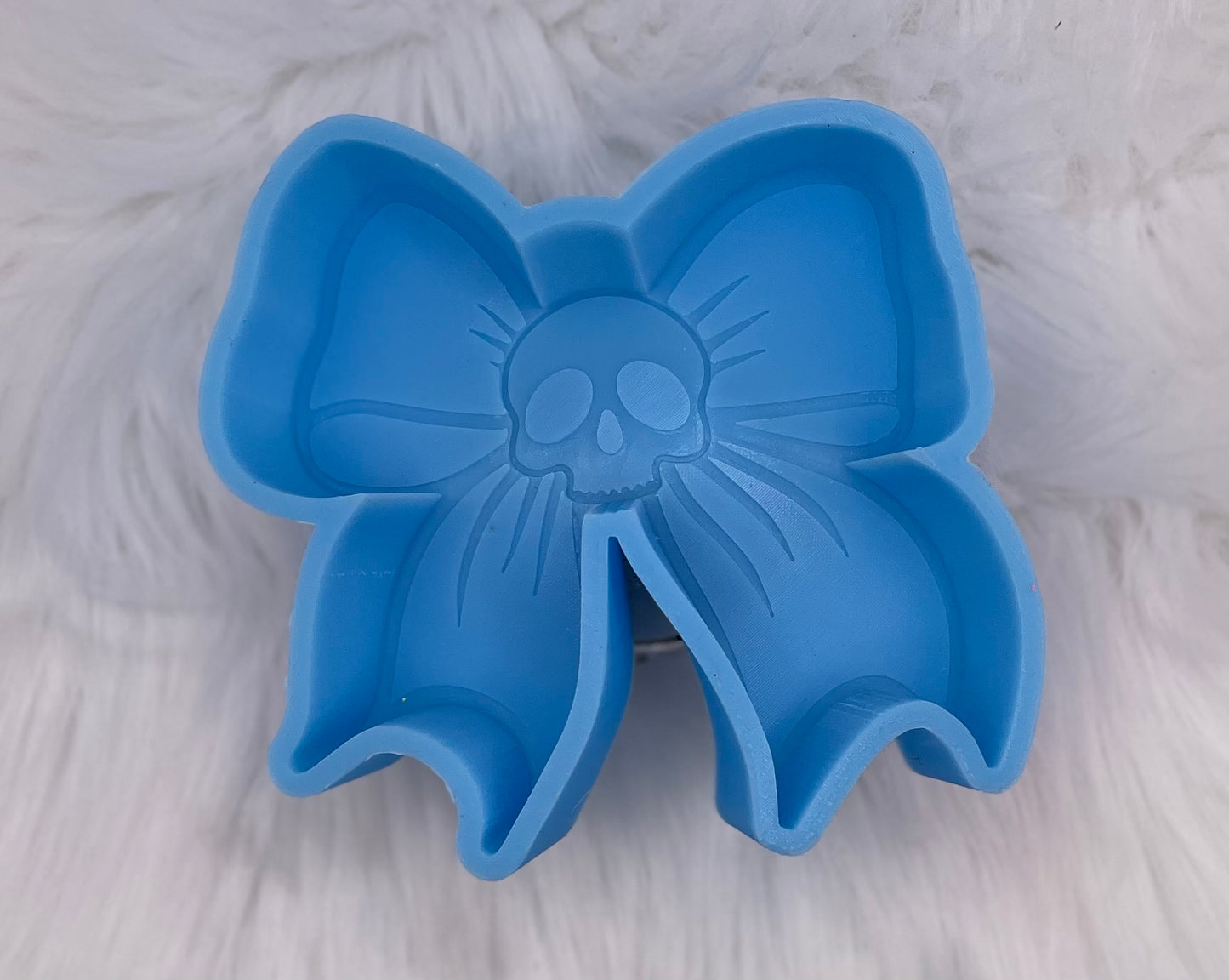 Skull Pendant Bow Freshie