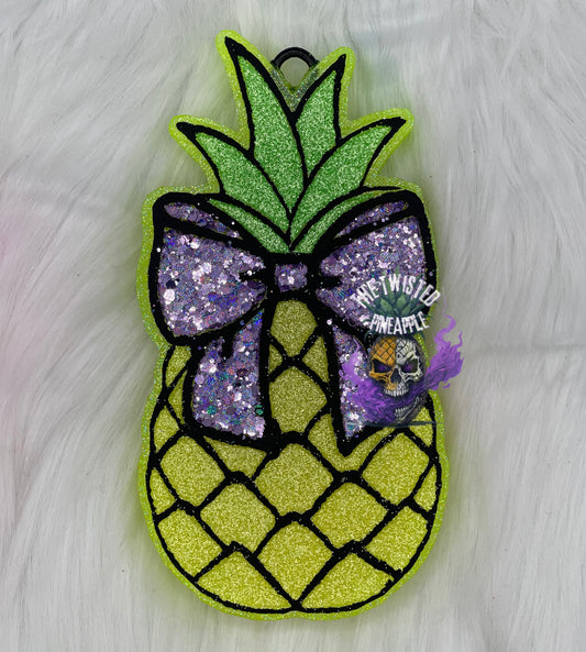 Pineapple w/ Bow Freshie