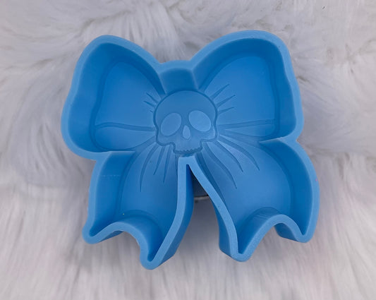 Skull Pendant Bow Freshie