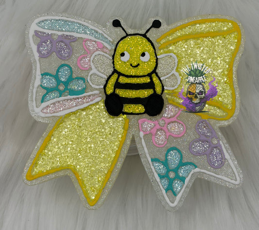 Bee Bow Freshie