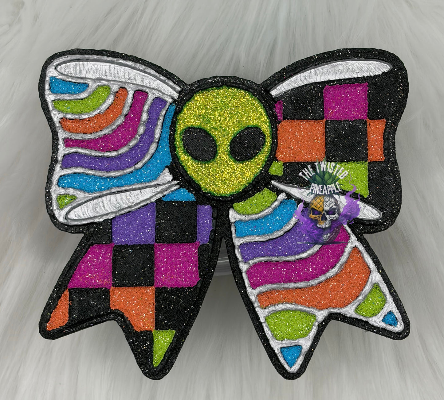 Alien Checkered Bow Freshie