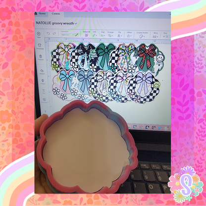 Groovy Wreath - NATOLLIE CREATIONS